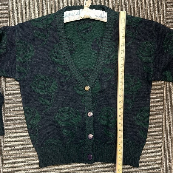 Carroll Reed Women’s 100% Shetland Wool Rose Pattern Button V-Neck Sweater Sz L - Picture 7 of 7